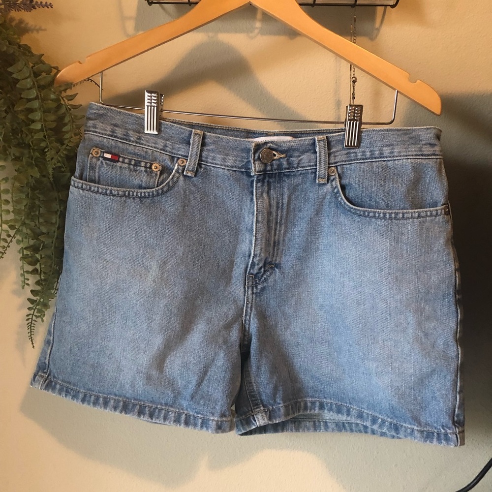 ❤️TOMMY HILFIGER VINTAGE JEAN SHORTS❤️